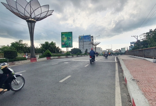 Billboard - Cầu Trung Lương, Tiền Giang